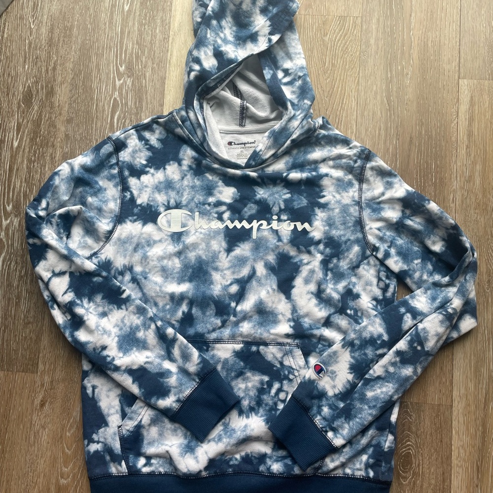 Champion Men's Blue and White Tie-Dye Hoodie